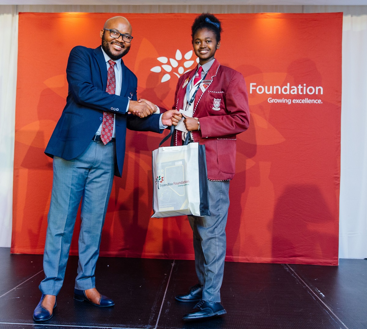 2018 Siyandisa Foundation Scholarships awarded to 50 top black matriculants from across South Africa 